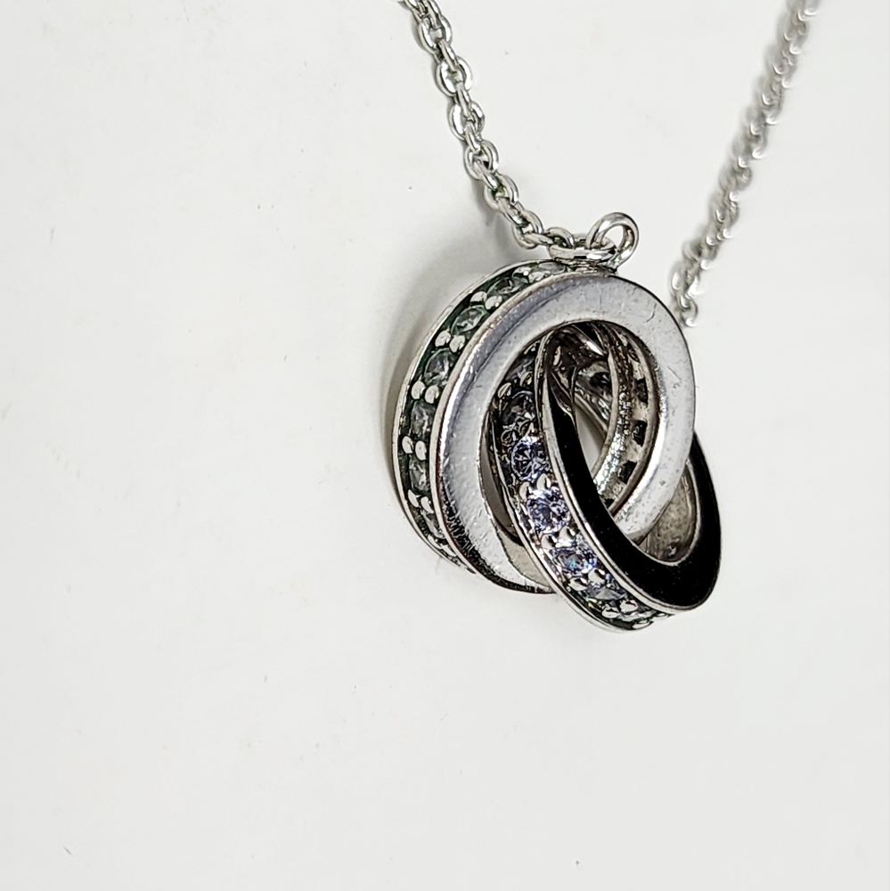 Express Unity Silvertone Rhinestone Links‎ - Picture 7 of 8